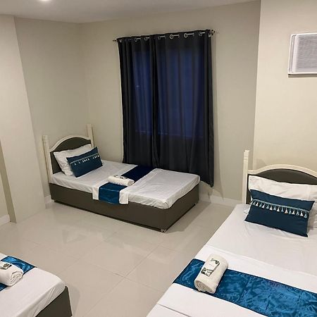 717 Residences Iloilo City Buitenkant foto