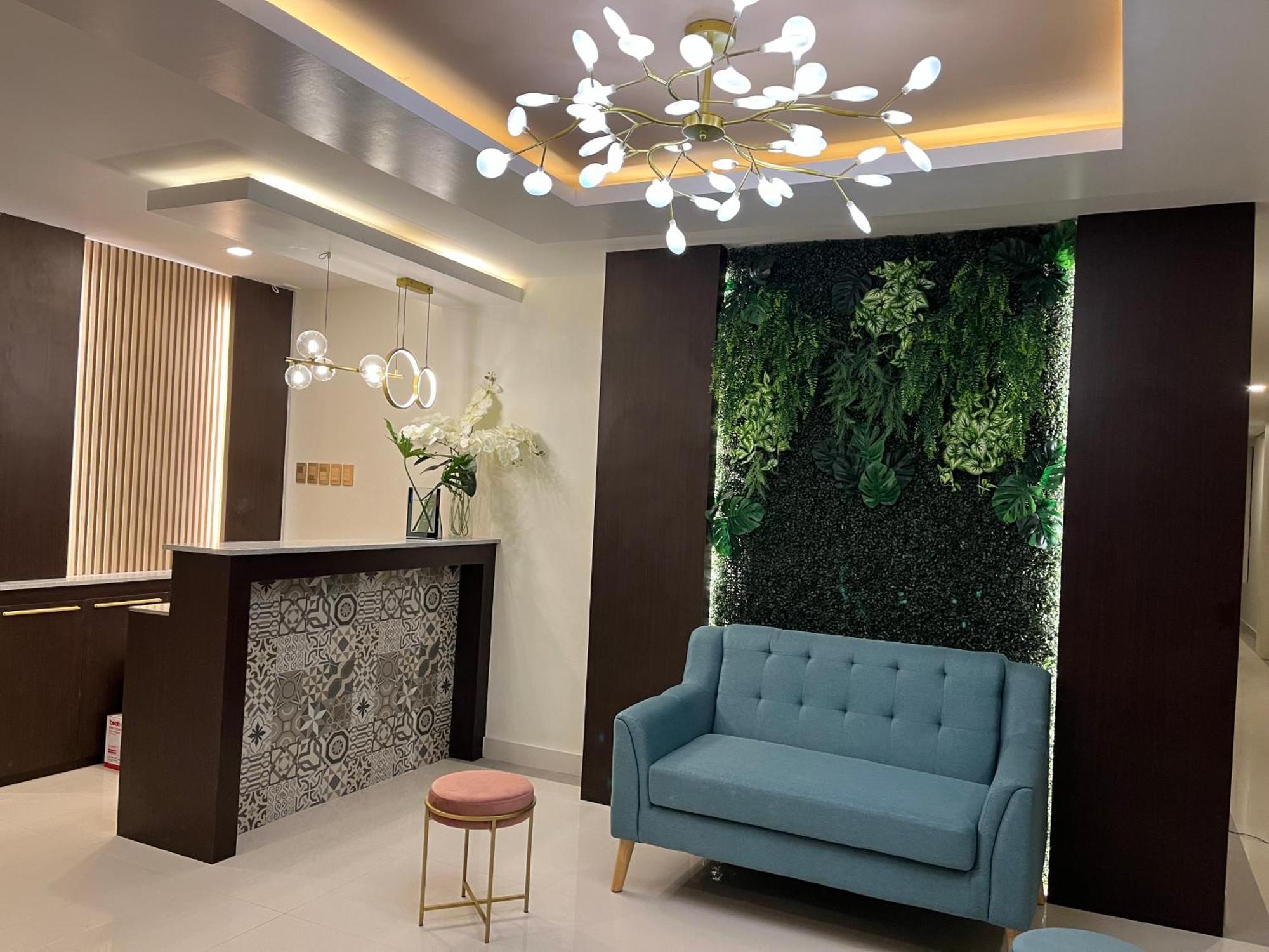 717 Residences Iloilo City Buitenkant foto
