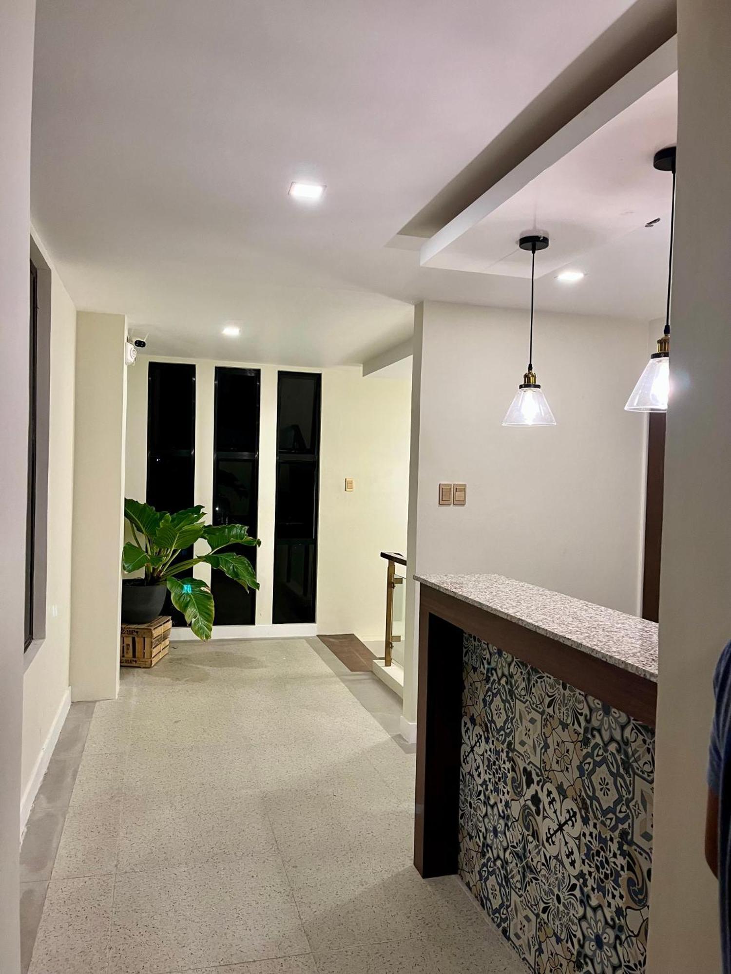 717 Residences Iloilo City Buitenkant foto
